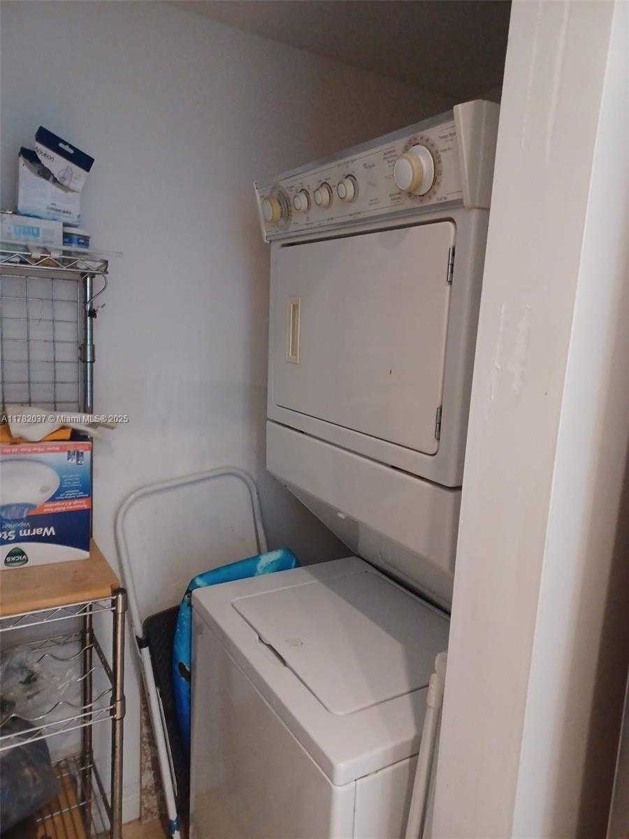Small Image of 1755 EAST HALLANDALE BEACH BLVD #605E, Hallandale Beach Number 7