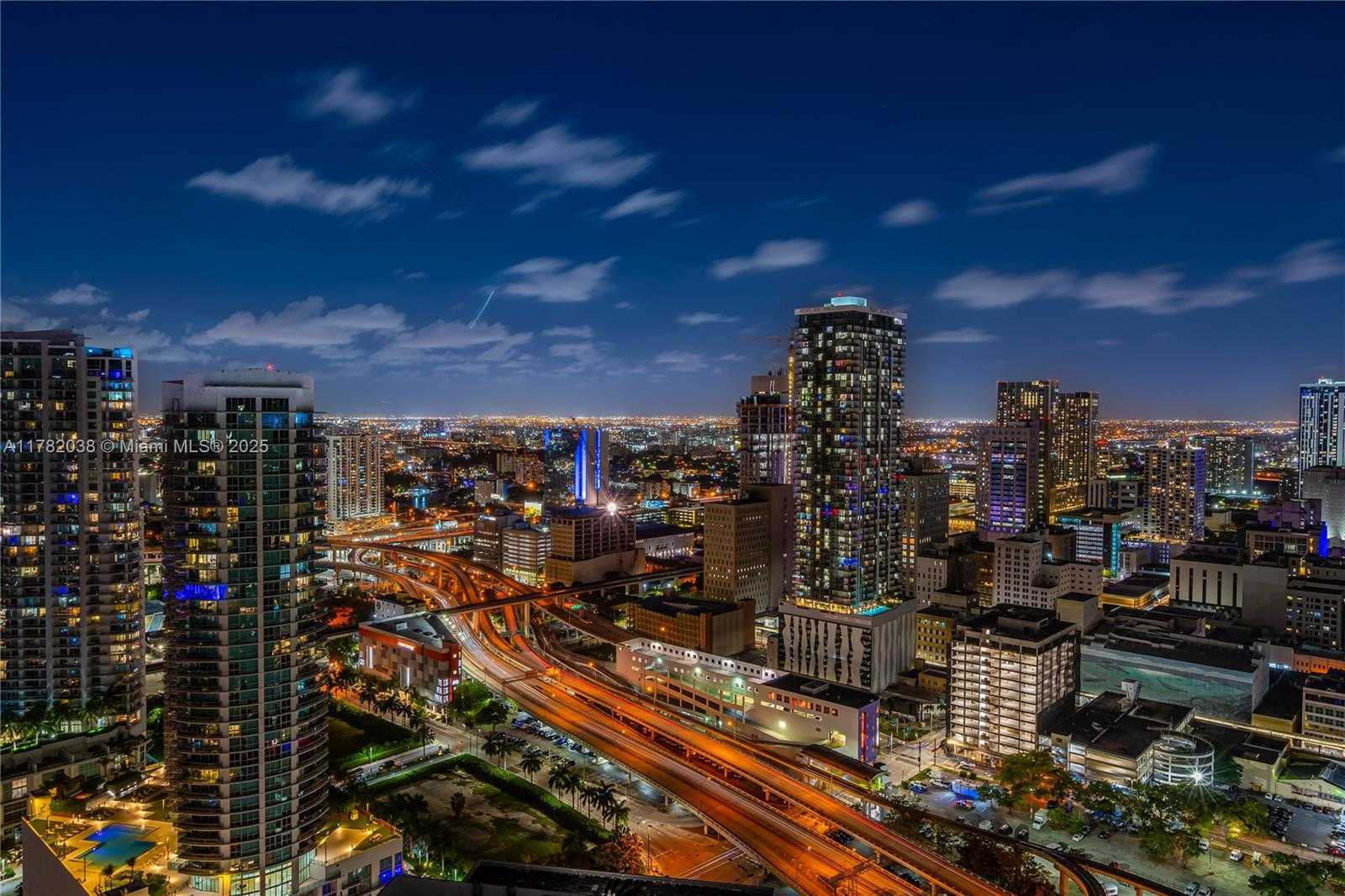 Small Image of 31 SOUTH EAST 5TH ST #4315, Miami Number 32