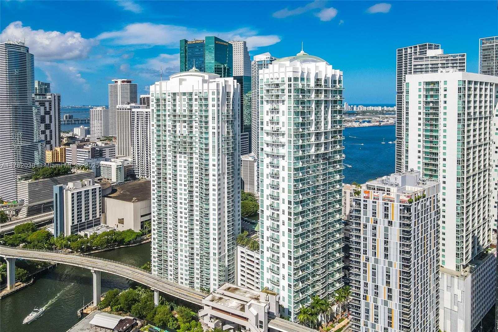 Small Image of 31 SOUTH EAST 5TH ST #4315, Miami Number 37