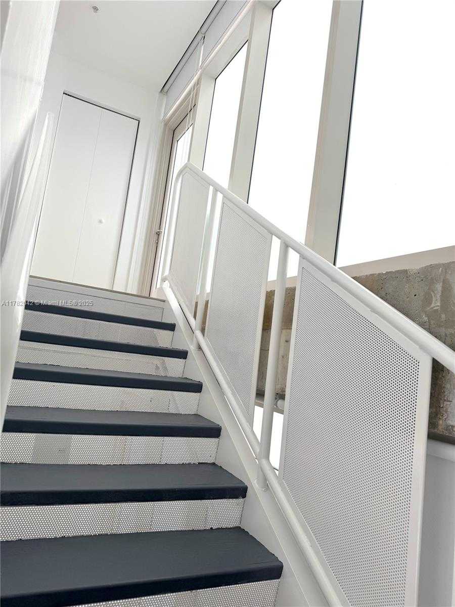 Small Image of 3250 NORTH EAST 1ST AVE #547, Miami Number 16