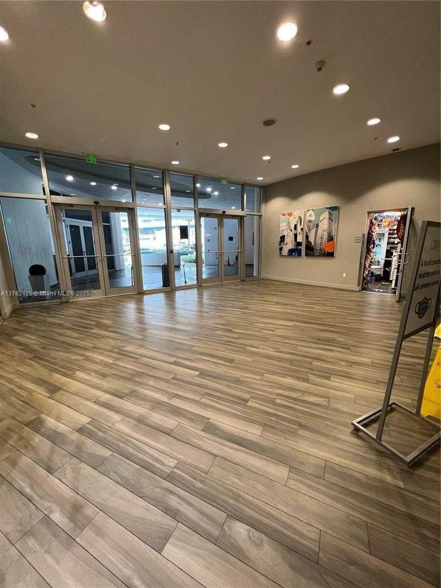 Small Image of 1750 NORTH BAYSHORE DR #3702, Miami Number 15
