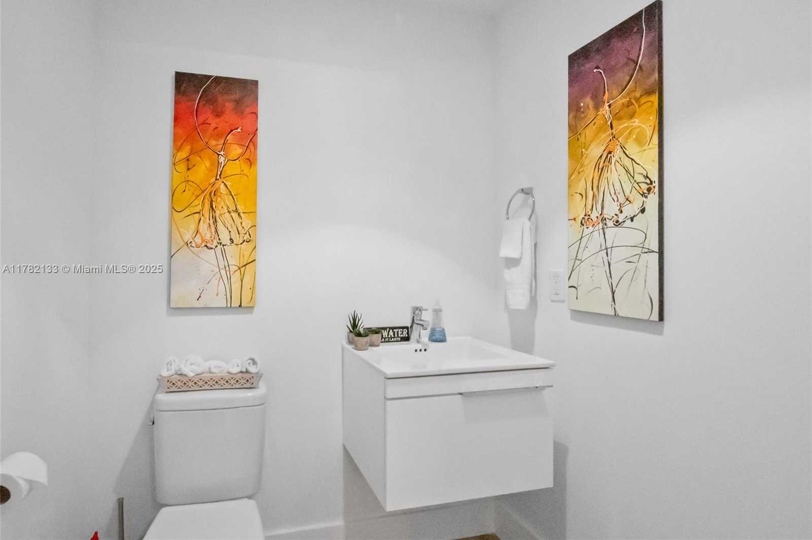 Small Image of 17301 BISCAYNE BLVD #702, North Miami Beach Number 10