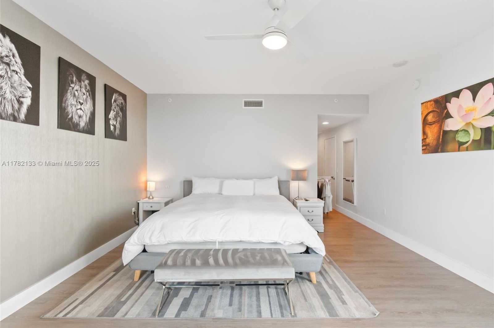 Small Image of 17301 BISCAYNE BLVD #702, North Miami Beach Number 14