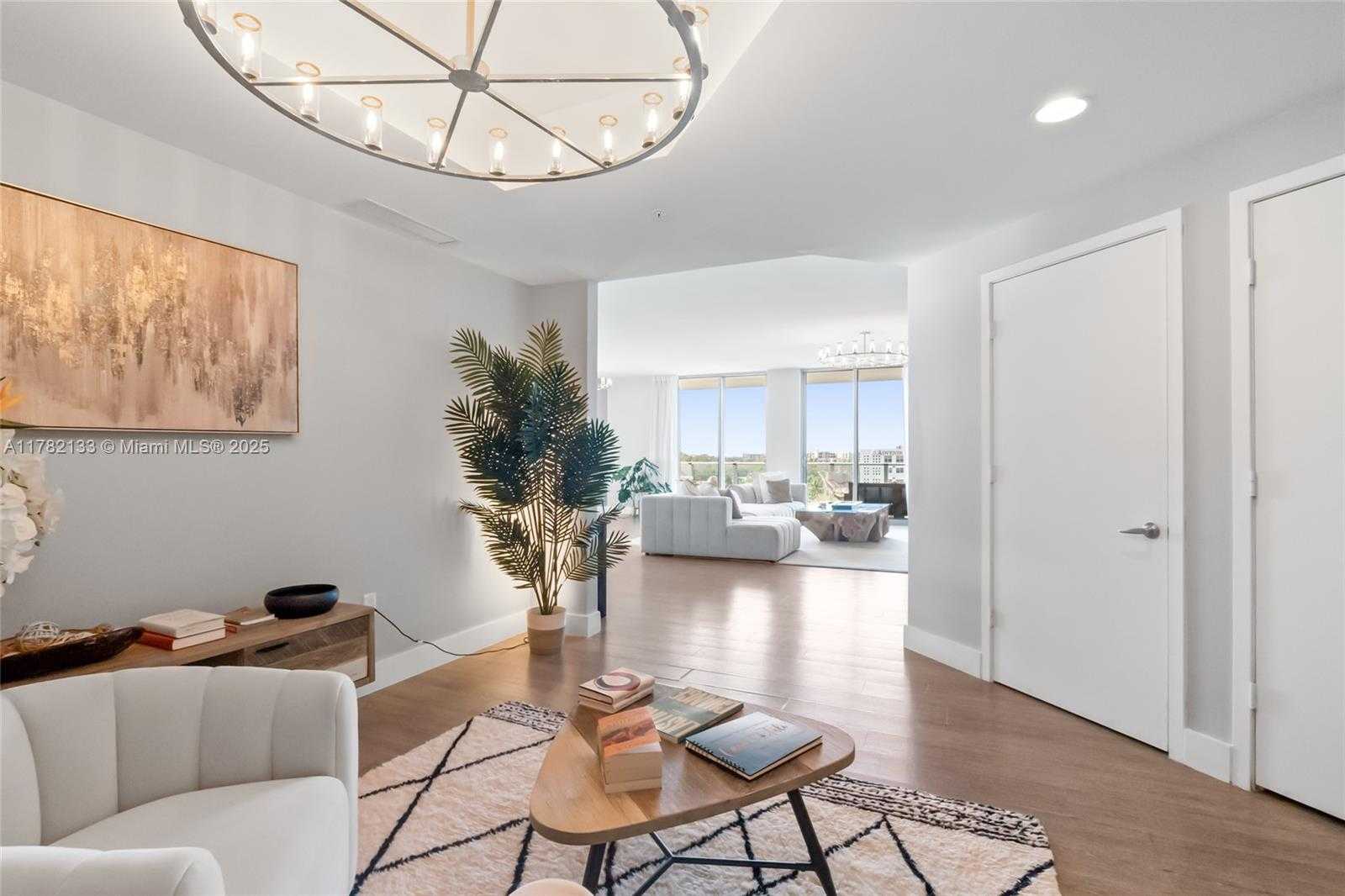 Small Image of 17301 BISCAYNE BLVD #702, North Miami Beach Number 8