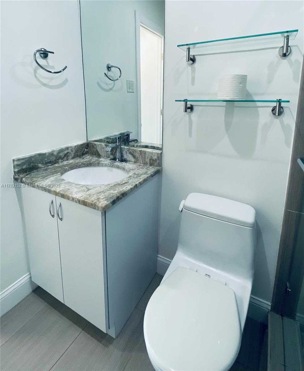 Small Image of 2451 BRICKELL AVE #12B, Miami Number 16