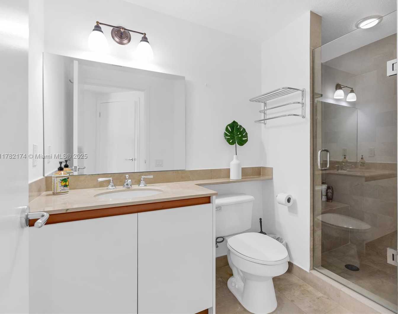 Small Image of 1500 OCEAN DR #505, Miami Beach Number 24