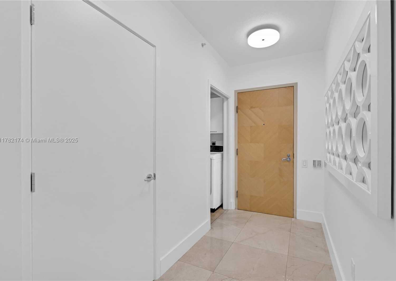 Small Image of 1500 OCEAN DR #505, Miami Beach Number 27