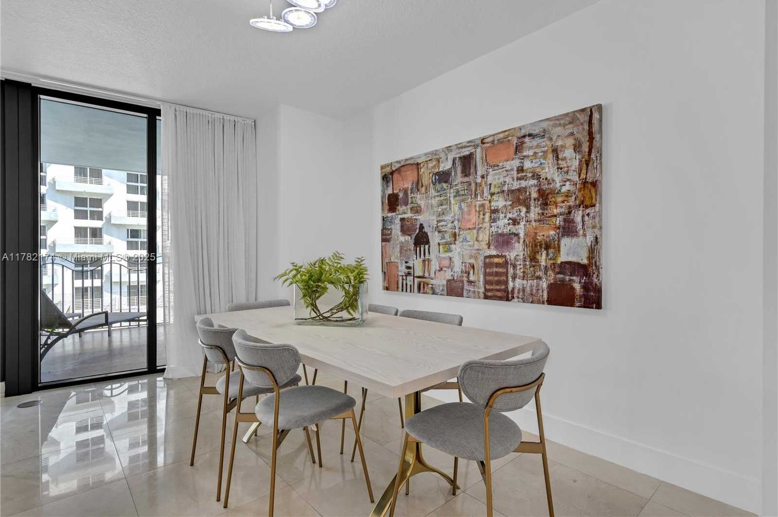 Small Image of 1500 OCEAN DR #505, Miami Beach Number 9