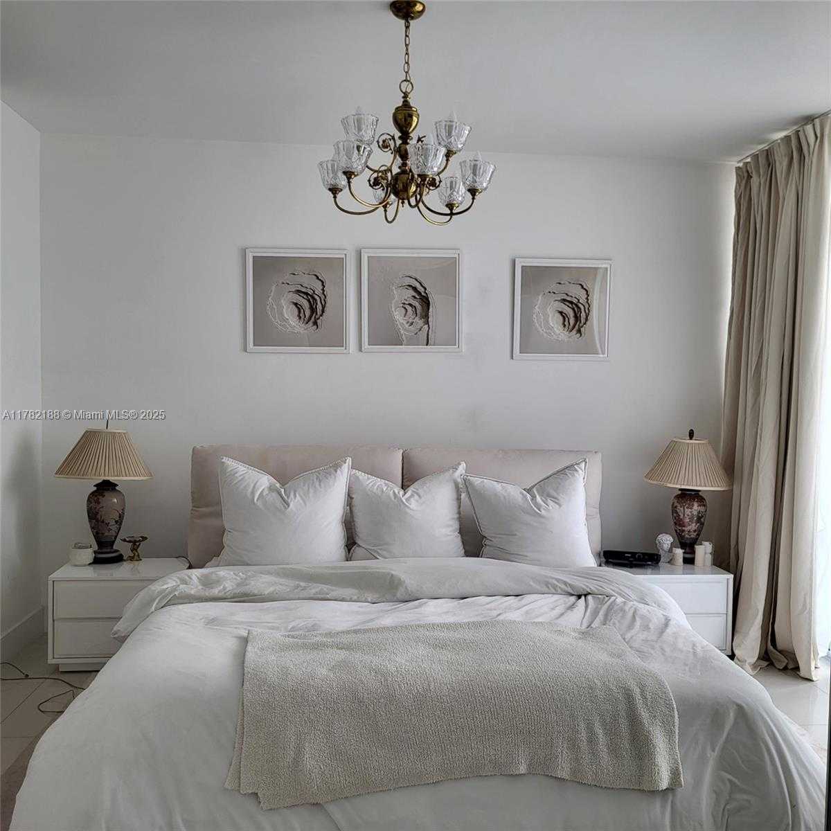 Small Image of 92 SOUTH WEST 3RD ST #3207, Miami Number 4