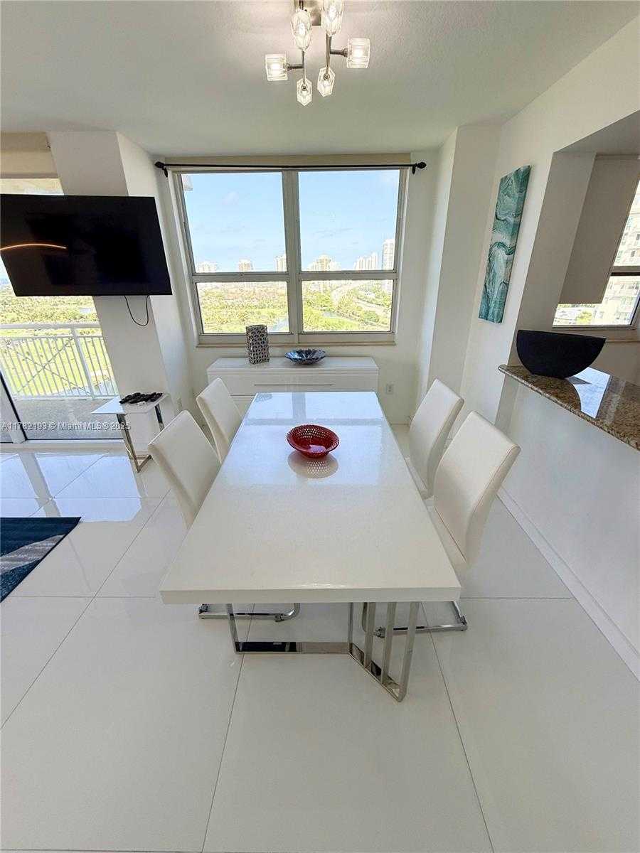Small Image of 19501 WEST COUNTRY CLUB DR #2014, Aventura Number 19