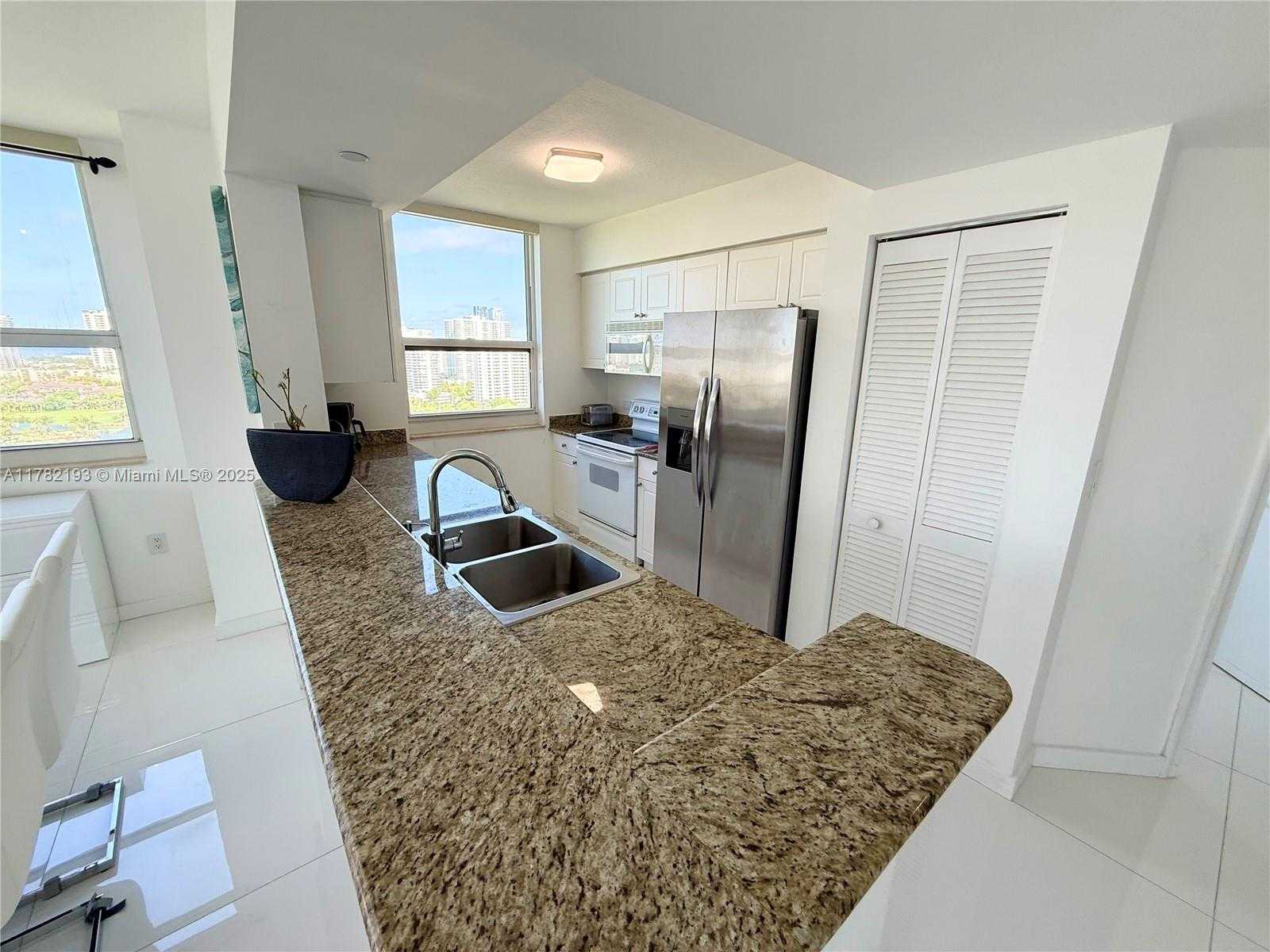 Small Image of 19501 WEST COUNTRY CLUB DR #2014, Aventura Number 21