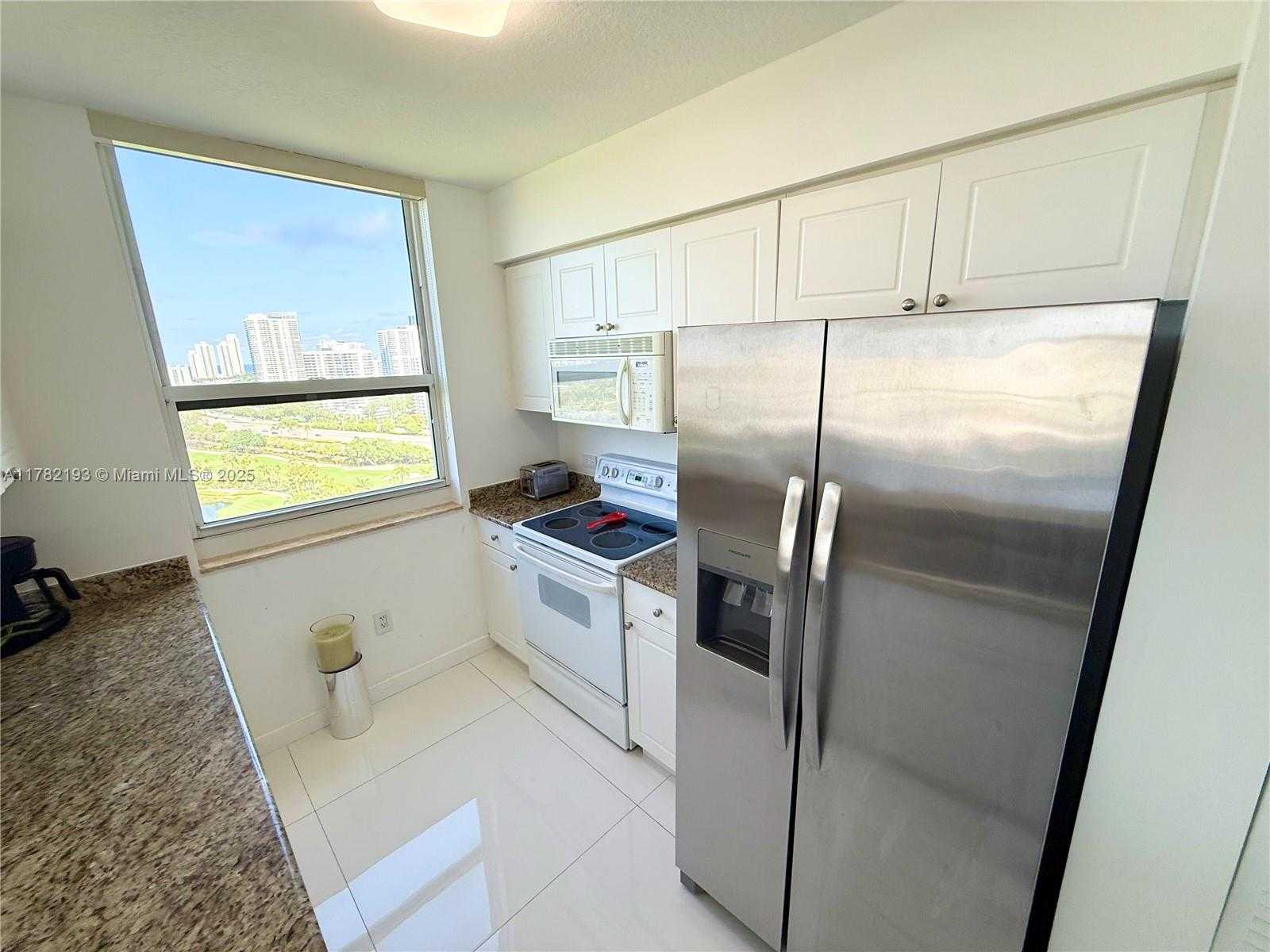 Small Image of 19501 WEST COUNTRY CLUB DR #2014, Aventura Number 24