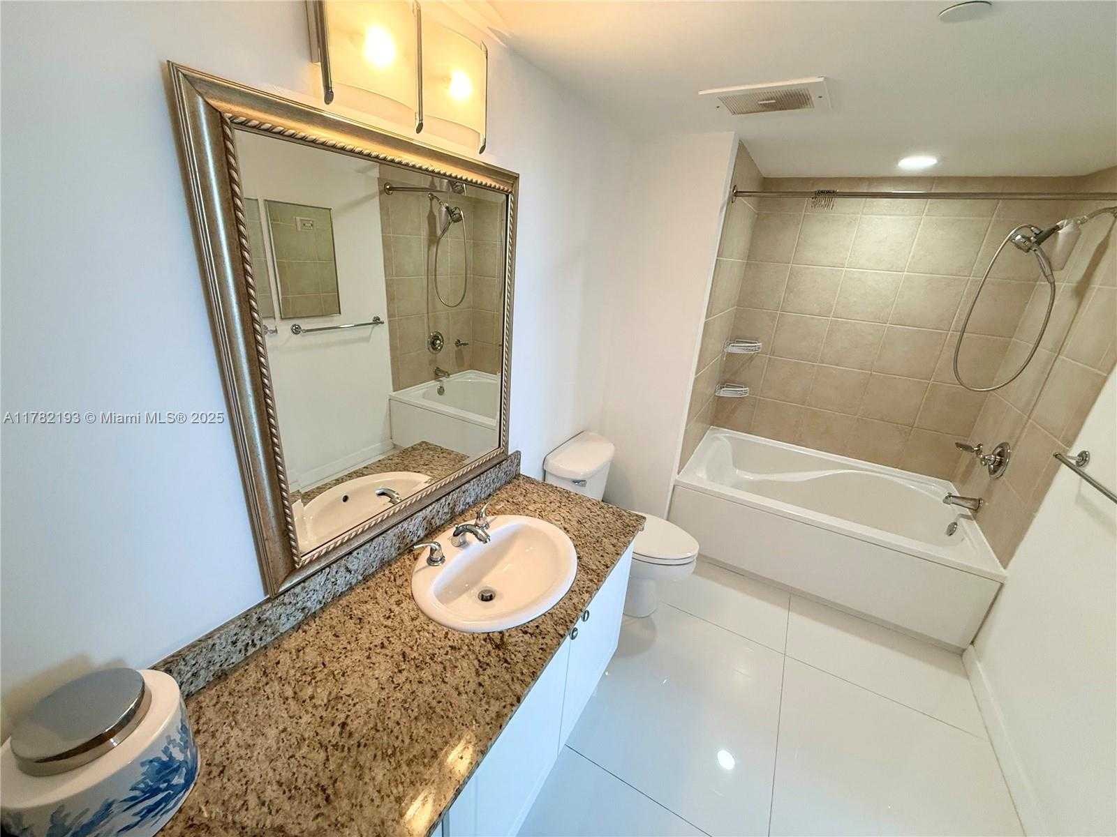 Small Image of 19501 WEST COUNTRY CLUB DR #2014, Aventura Number 29