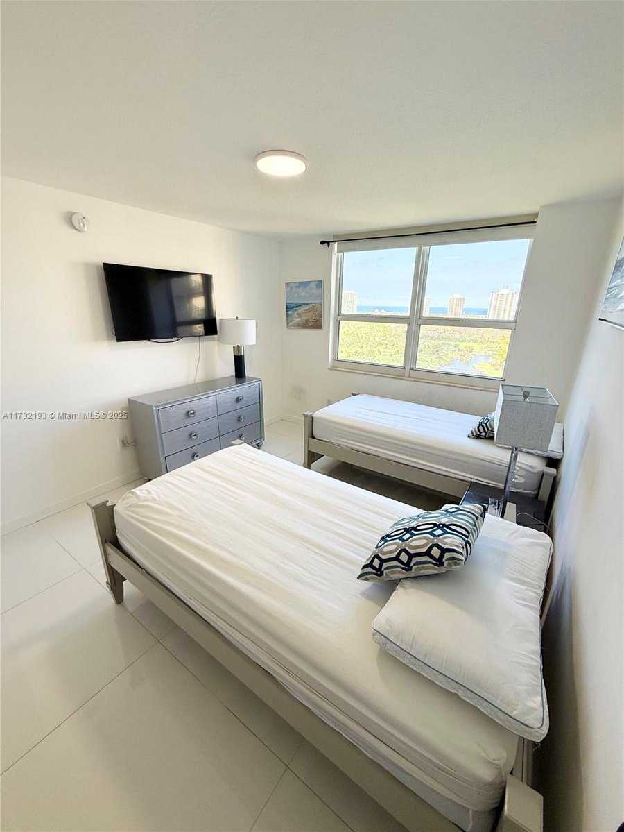 Small Image of 19501 WEST COUNTRY CLUB DR #2014, Aventura Number 33