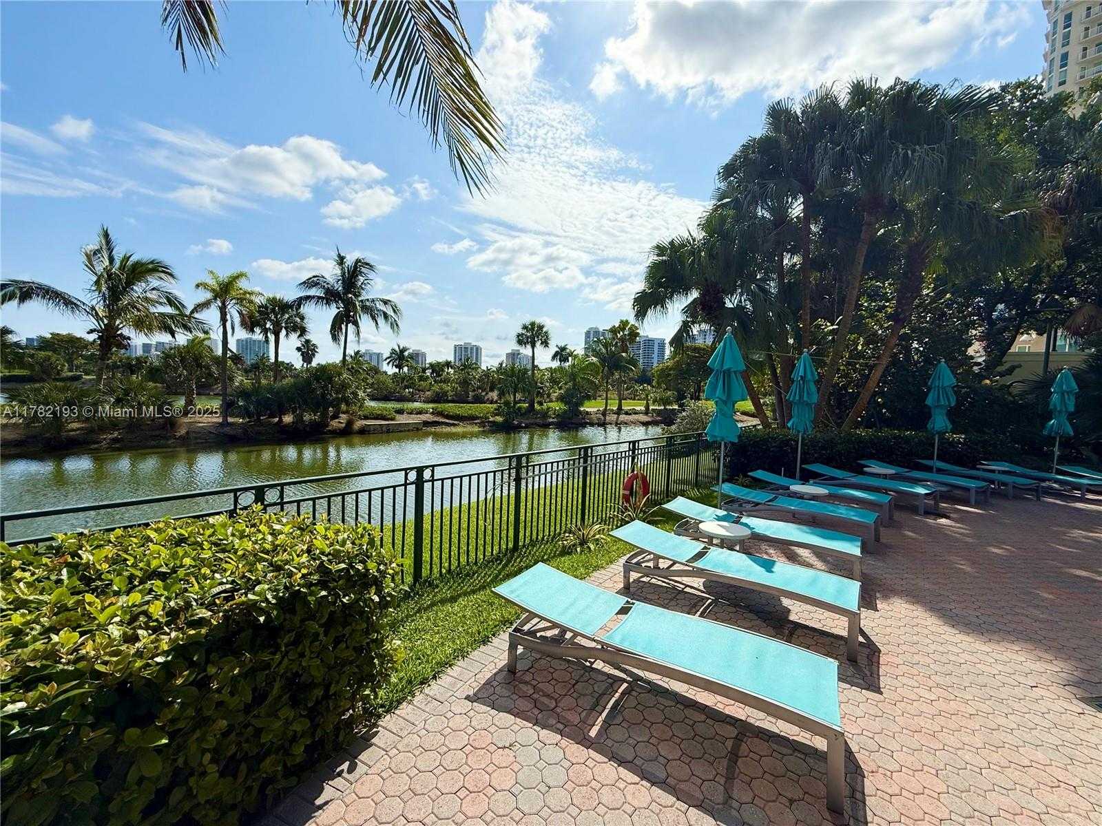 Small Image of 19501 WEST COUNTRY CLUB DR #2014, Aventura Number 4