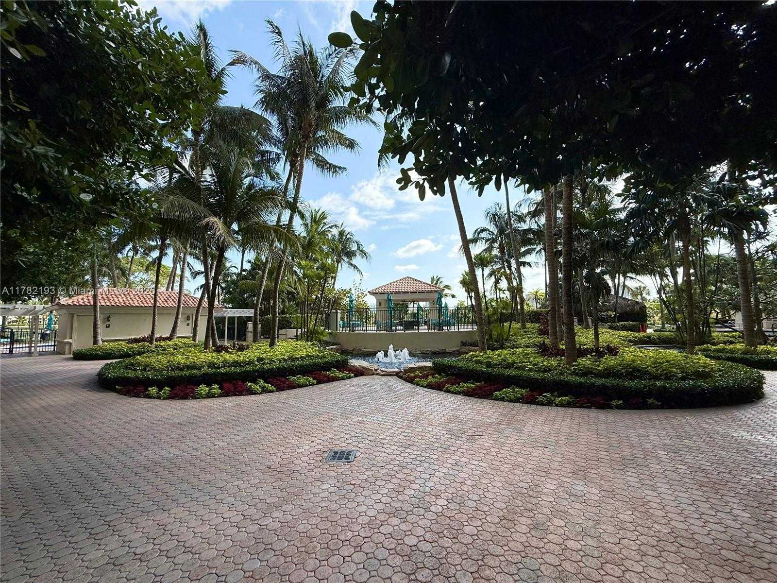 Small Image of 19501 WEST COUNTRY CLUB DR #2014, Aventura Number 6