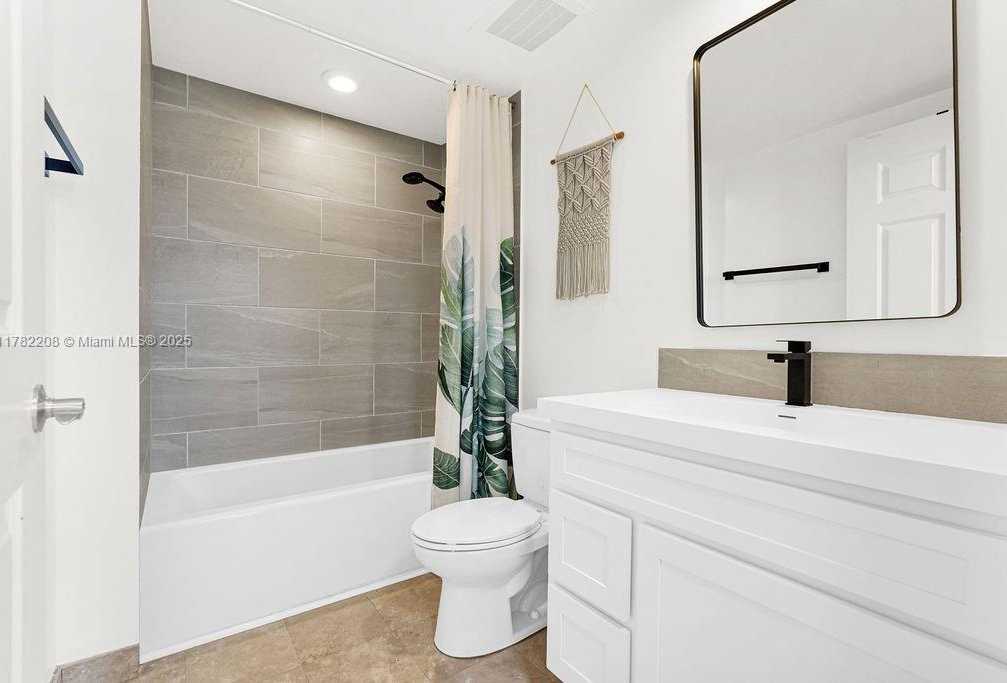 Small Image of 1755 EAST HALLANDALE BEACH BLVD #708E, Hallandale Beach Number 15