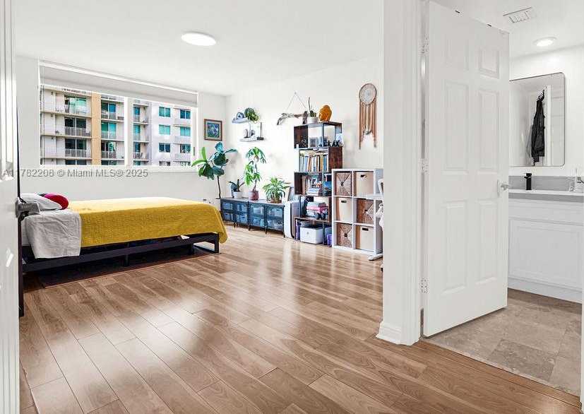 Small Image of 1755 EAST HALLANDALE BEACH BLVD #708E, Hallandale Beach Number 8