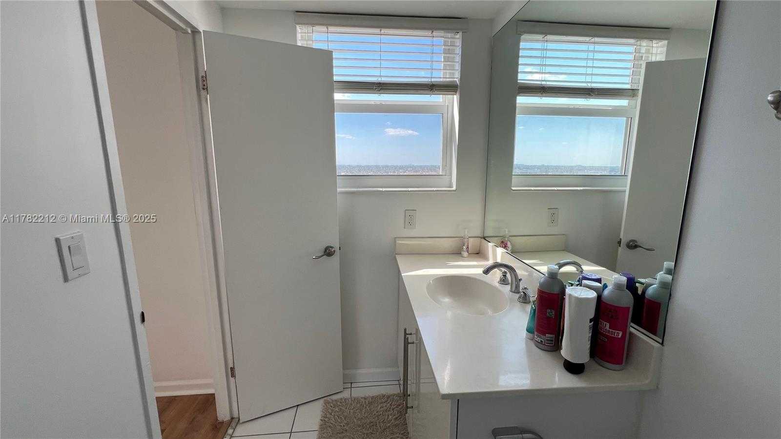 Small Image of 3001 SOUTH OCEAN DR #1241, Hollywood Number 16