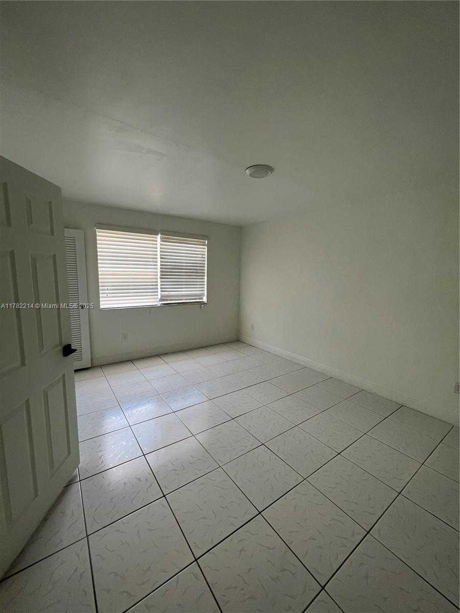 Small Image of 4200 NORTH WEST 79TH AVE #2B, Doral Number 9