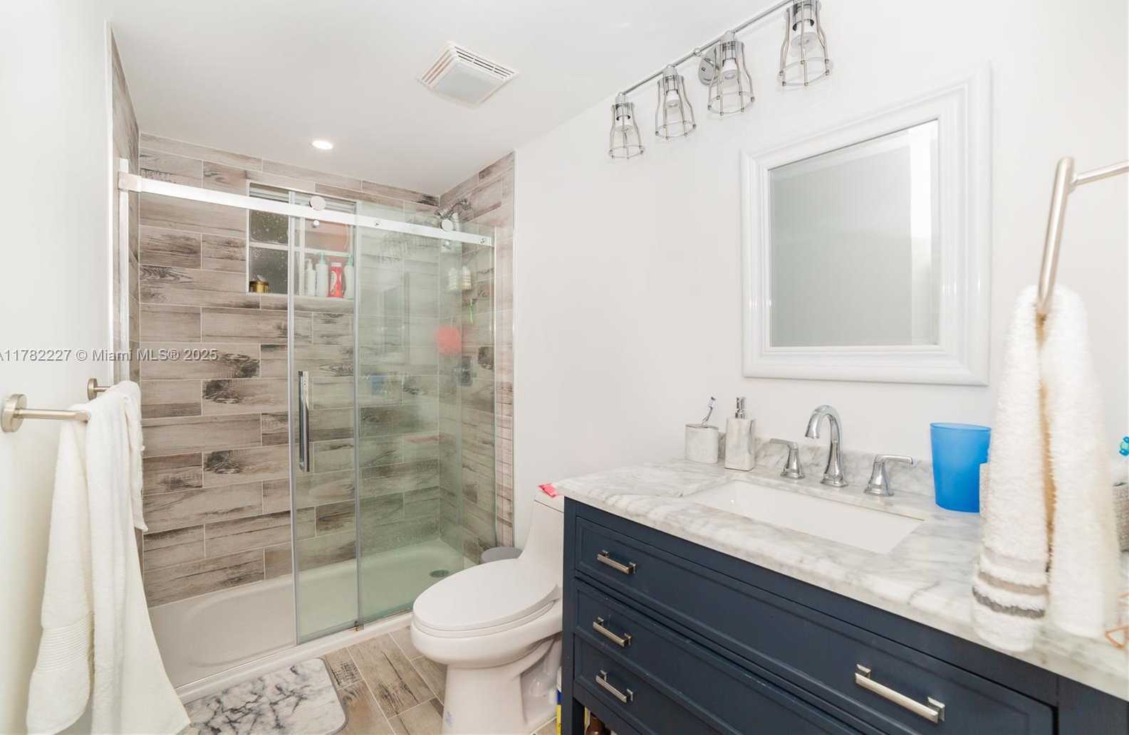 Small Image of 17150 NORTH BAY RD #2322, Sunny Isles Beach Number 12