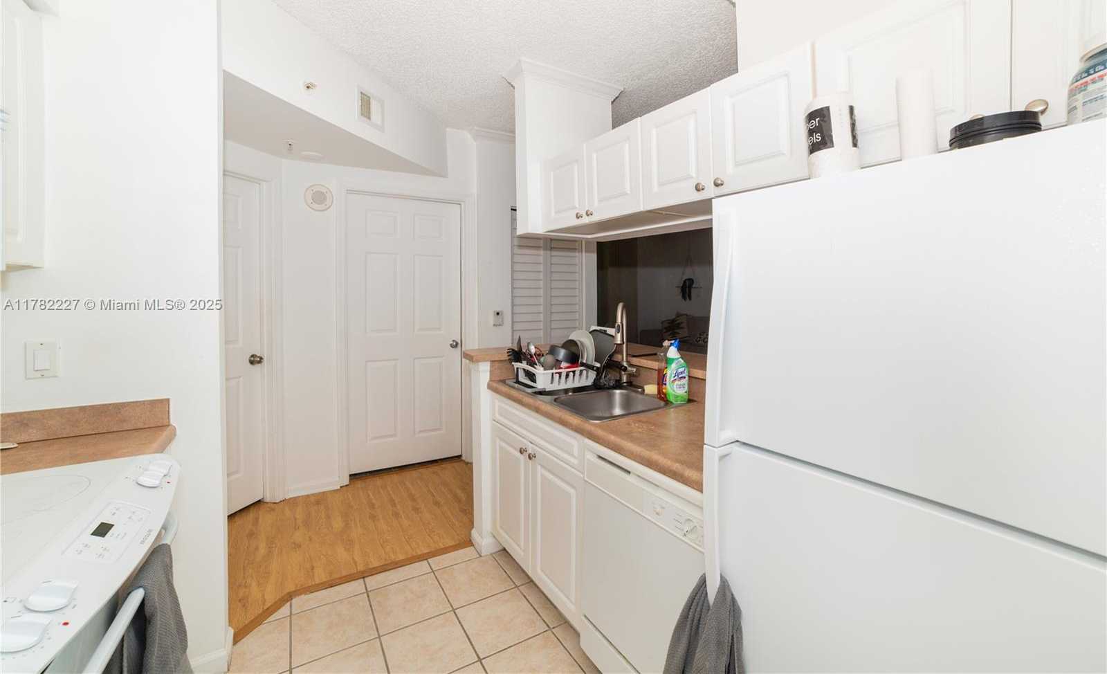 Small Image of 17150 NORTH BAY RD #2322, Sunny Isles Beach Number 18