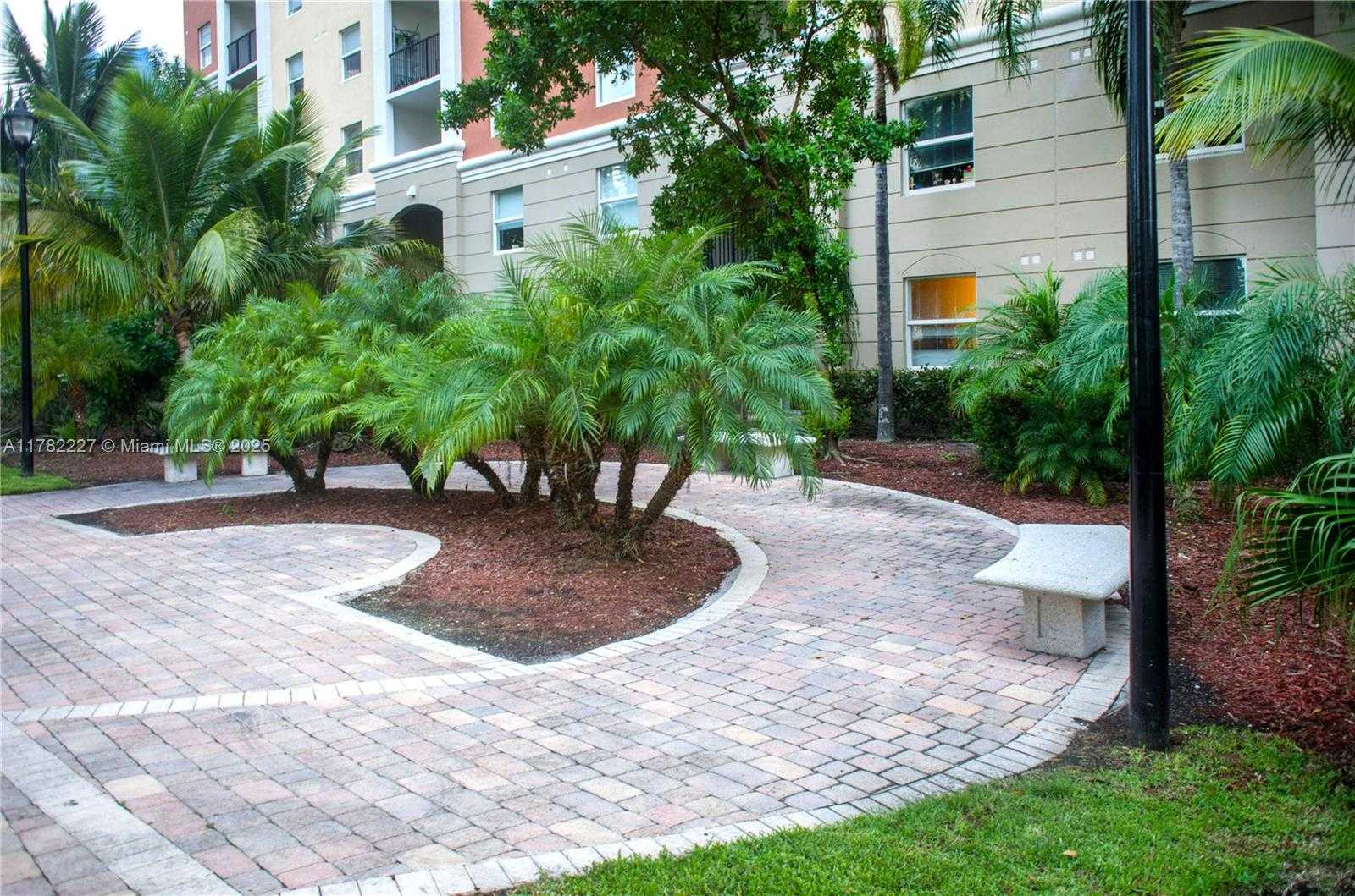 Small Image of 17150 NORTH BAY RD #2322, Sunny Isles Beach Number 58