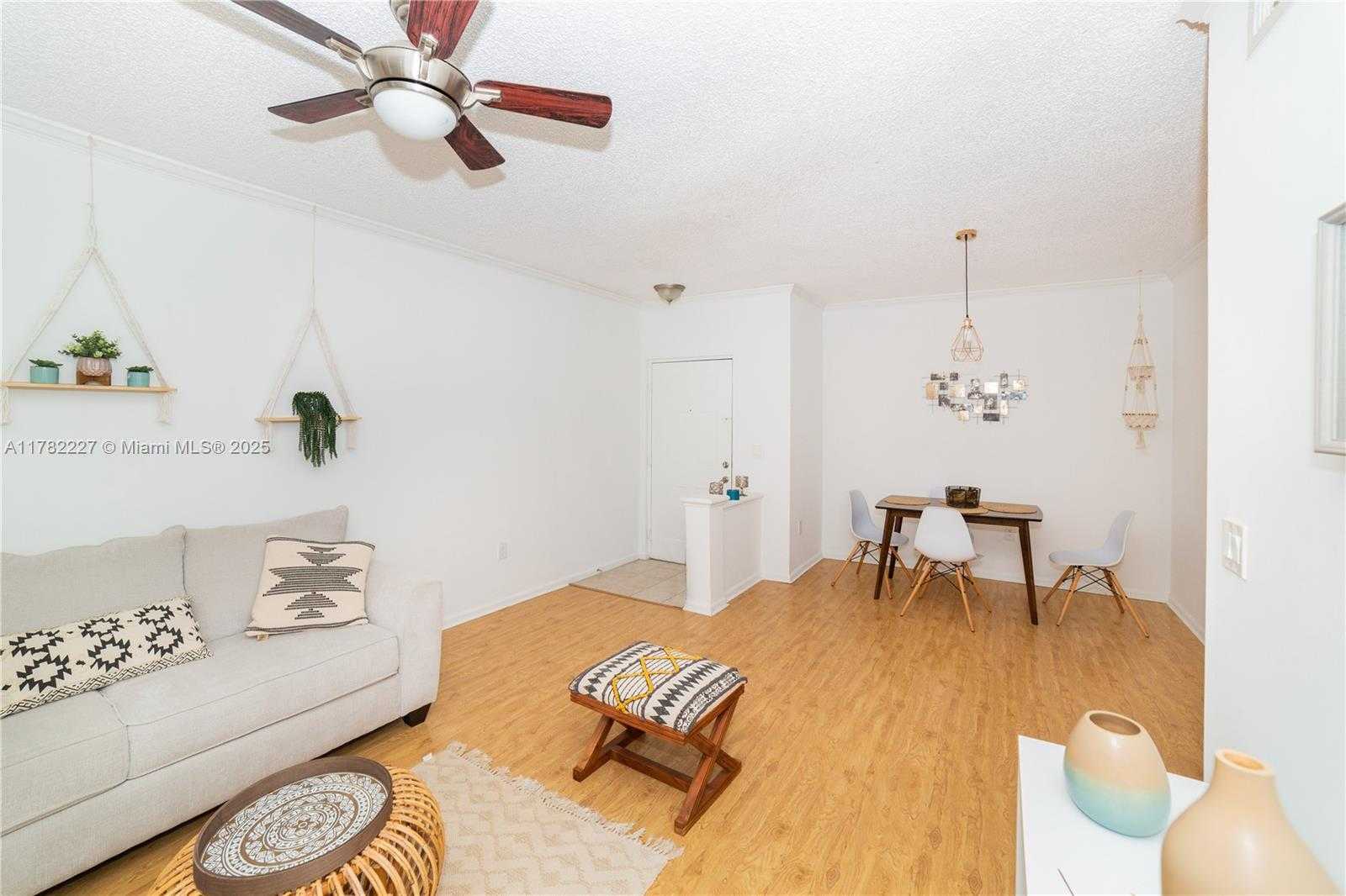 Small Image of 17150 NORTH BAY RD #2322, Sunny Isles Beach Number 7