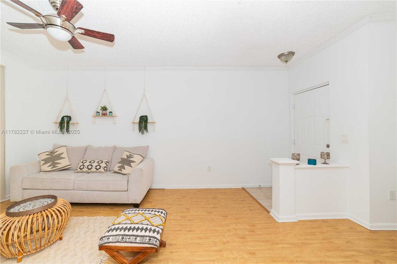 Small Image of 17150 NORTH BAY RD #2322, Sunny Isles Beach Number 8
