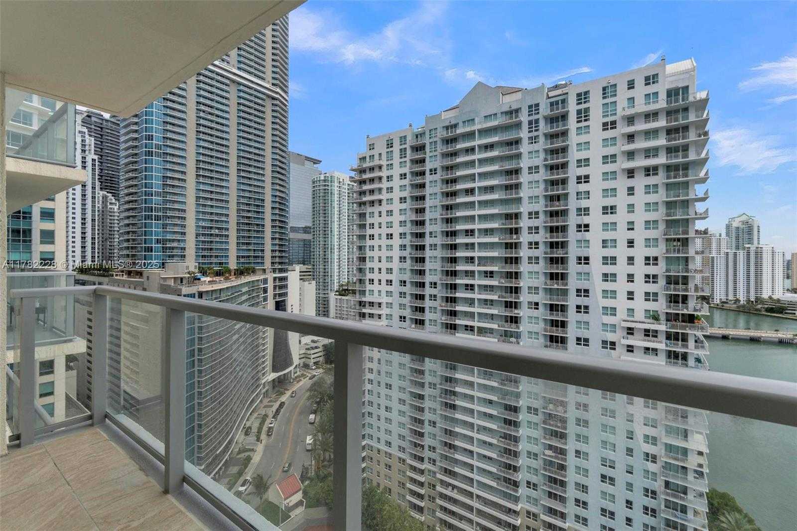 Small Image of 1155 BRICKELL BAY DR #2308, Miami Number 16