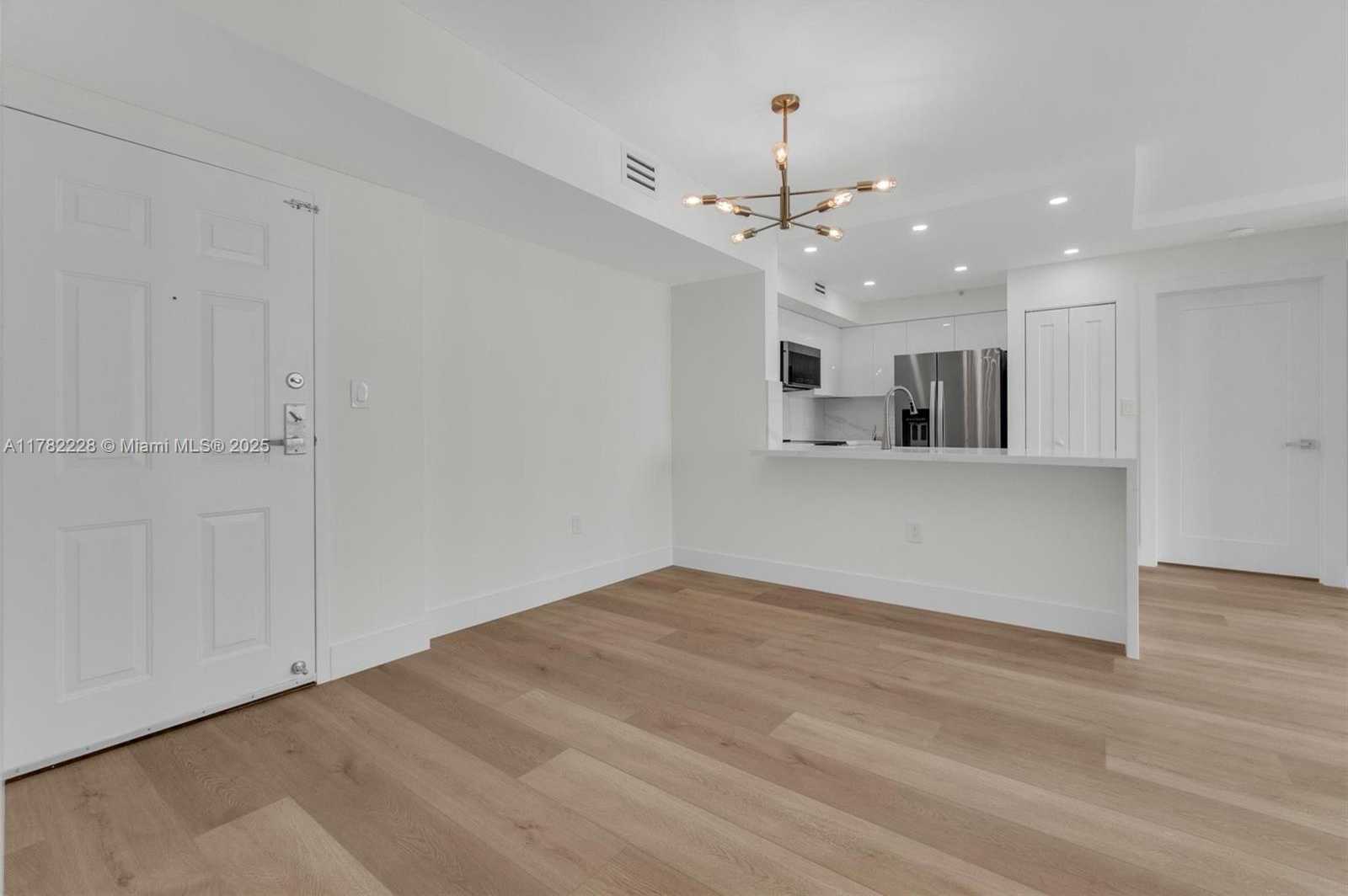 Small Image of 1155 BRICKELL BAY DR #2308, Miami Number 9