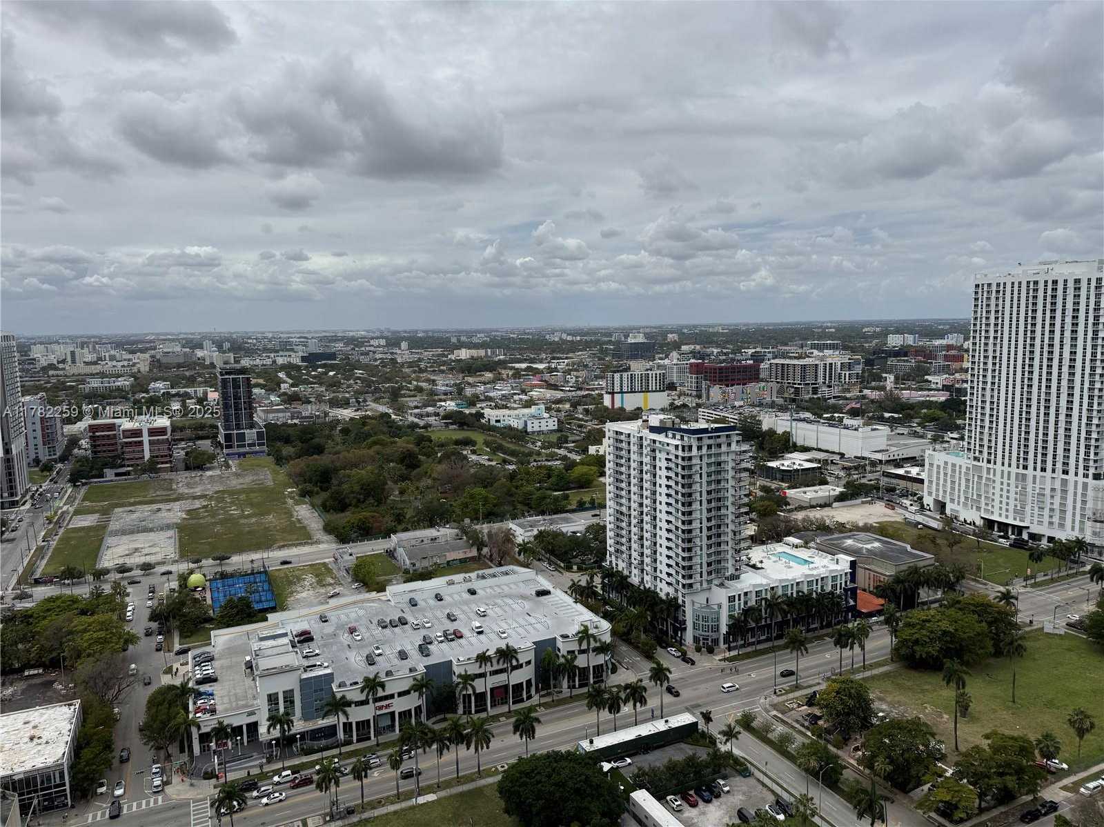 Small Image of 1750 NORTH BAYSHORE DR #3711, Miami Number 2