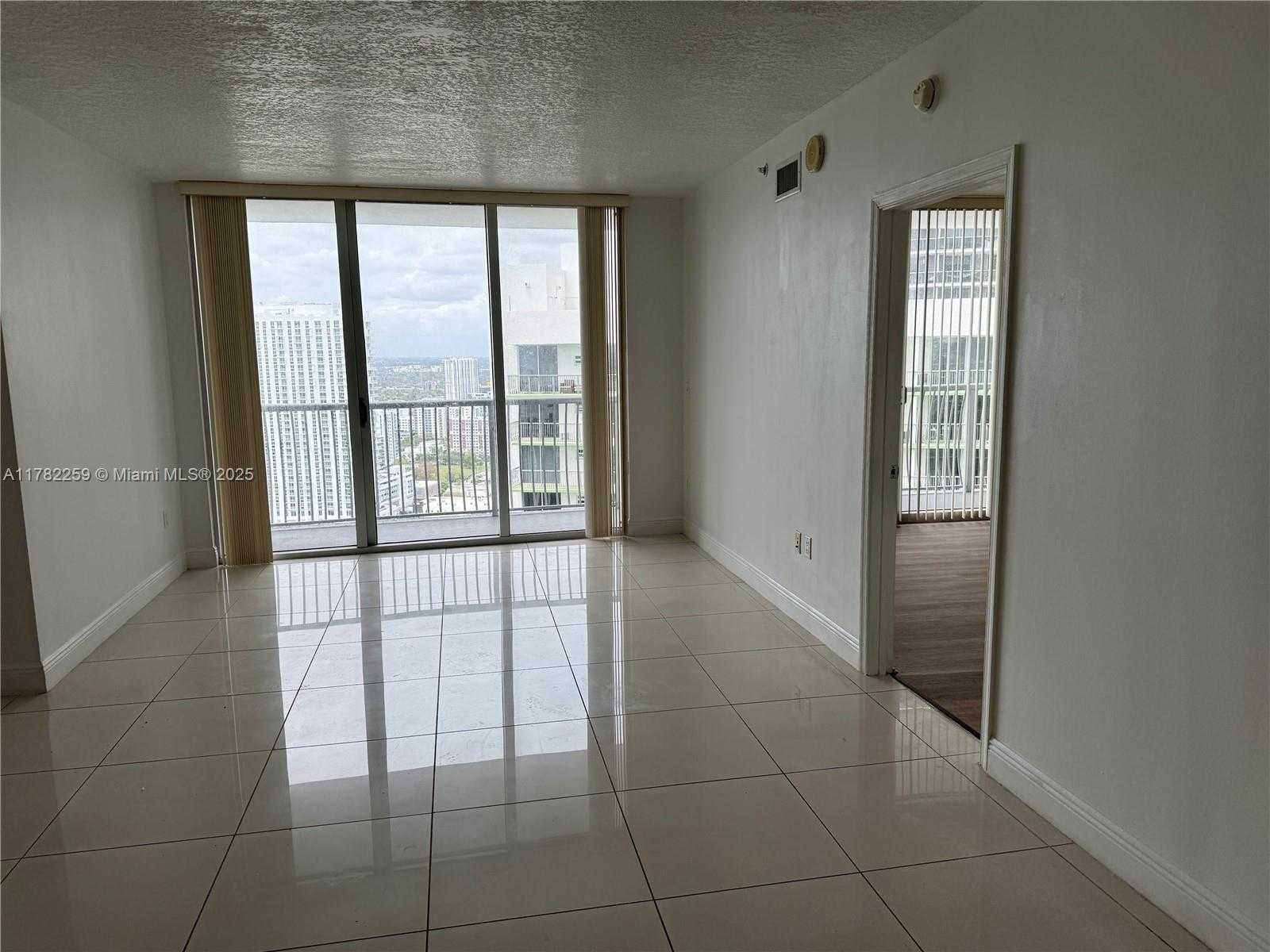 Small Image of 1750 NORTH BAYSHORE DR #3711, Miami Number 3