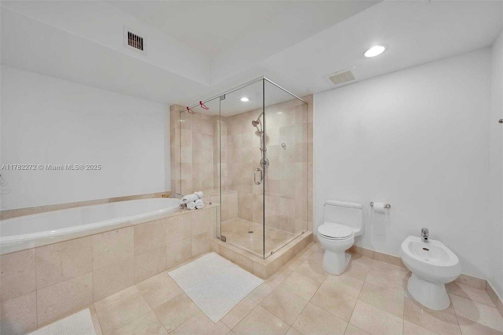 Small Image of 1830 SOUTH OCEAN DR #4303, Hallandale Beach Number 24