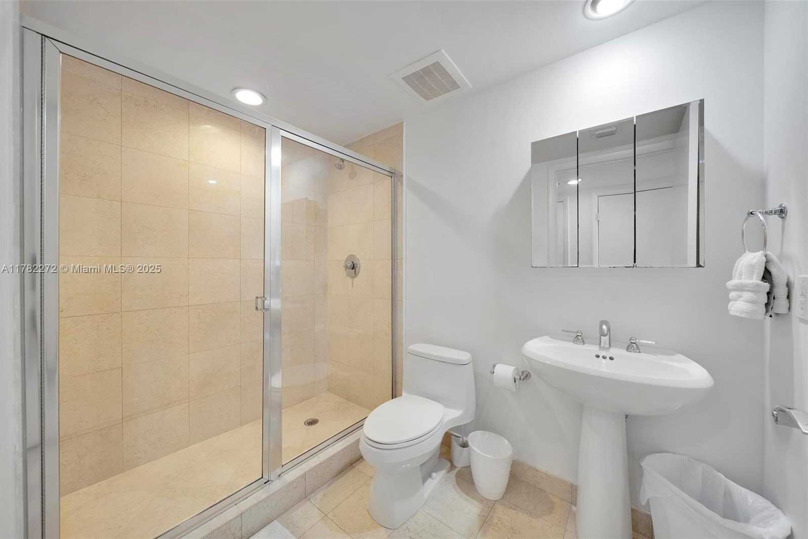 Small Image of 1830 SOUTH OCEAN DR #4303, Hallandale Beach Number 27