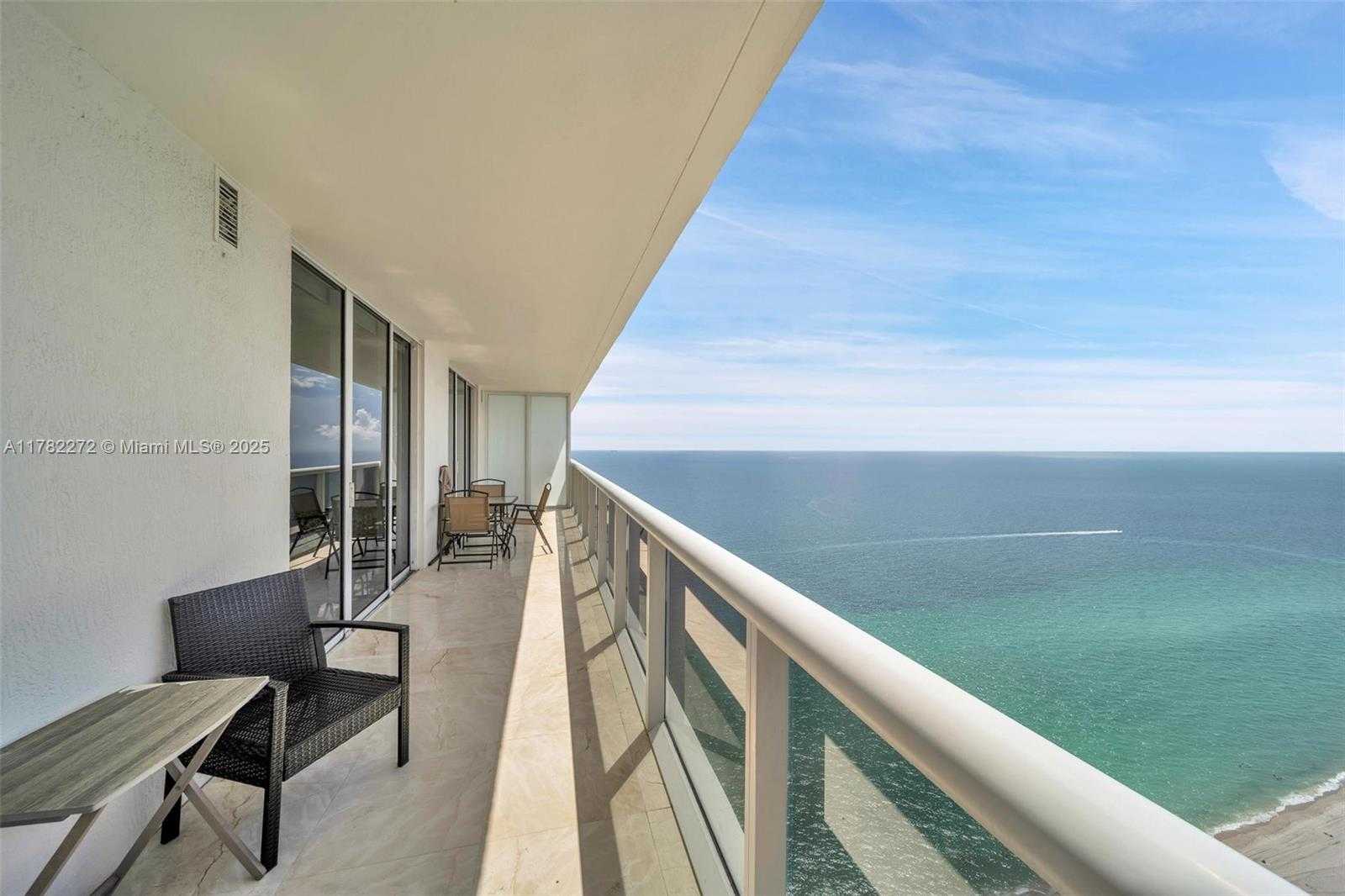 Small Image of 1830 SOUTH OCEAN DR #4303, Hallandale Beach Number 3