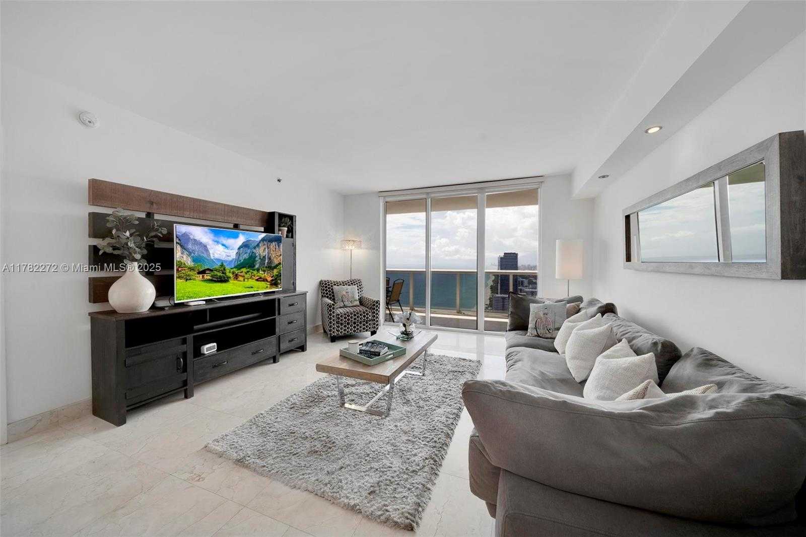 Small Image of 1830 SOUTH OCEAN DR #4303, Hallandale Beach Number 6