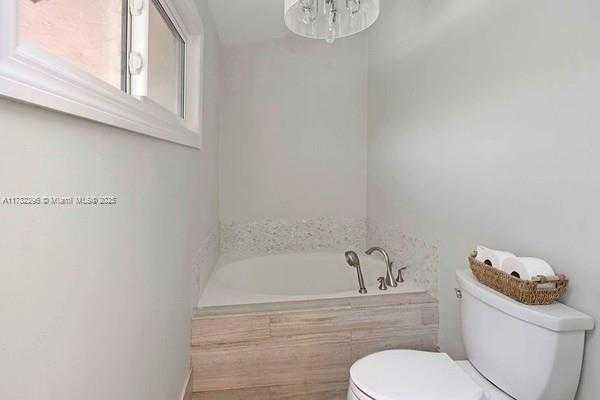 Small Image of 7867 SOUTH WEST 89TH LN, Miami Number 32