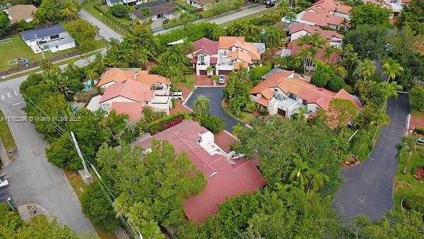 Small Image of 7867 SOUTH WEST 89TH LN, Miami Number 40