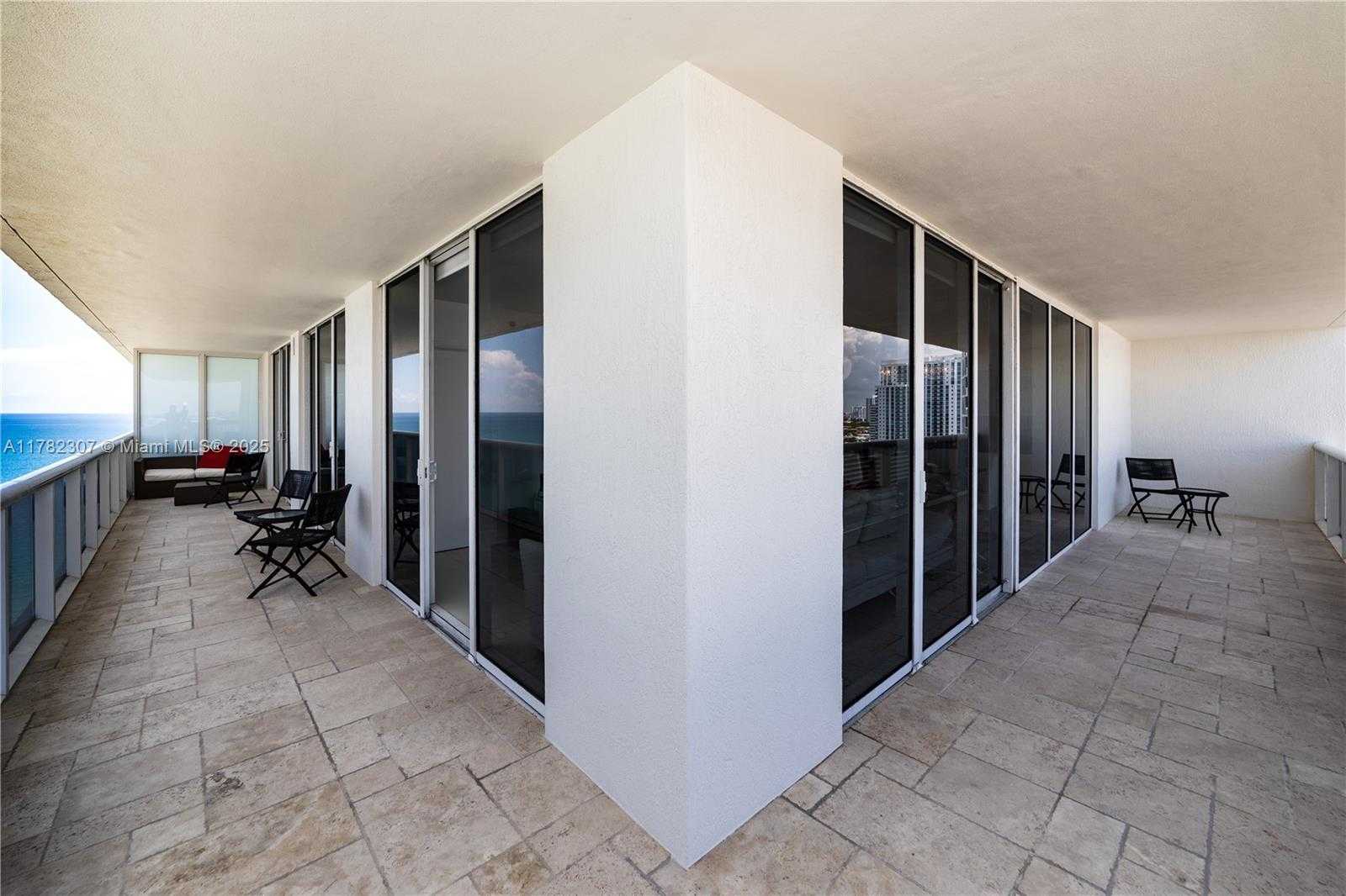 Small Image of 1830 SOUTH OCEAN DR #1808, Hallandale Beach Number 2