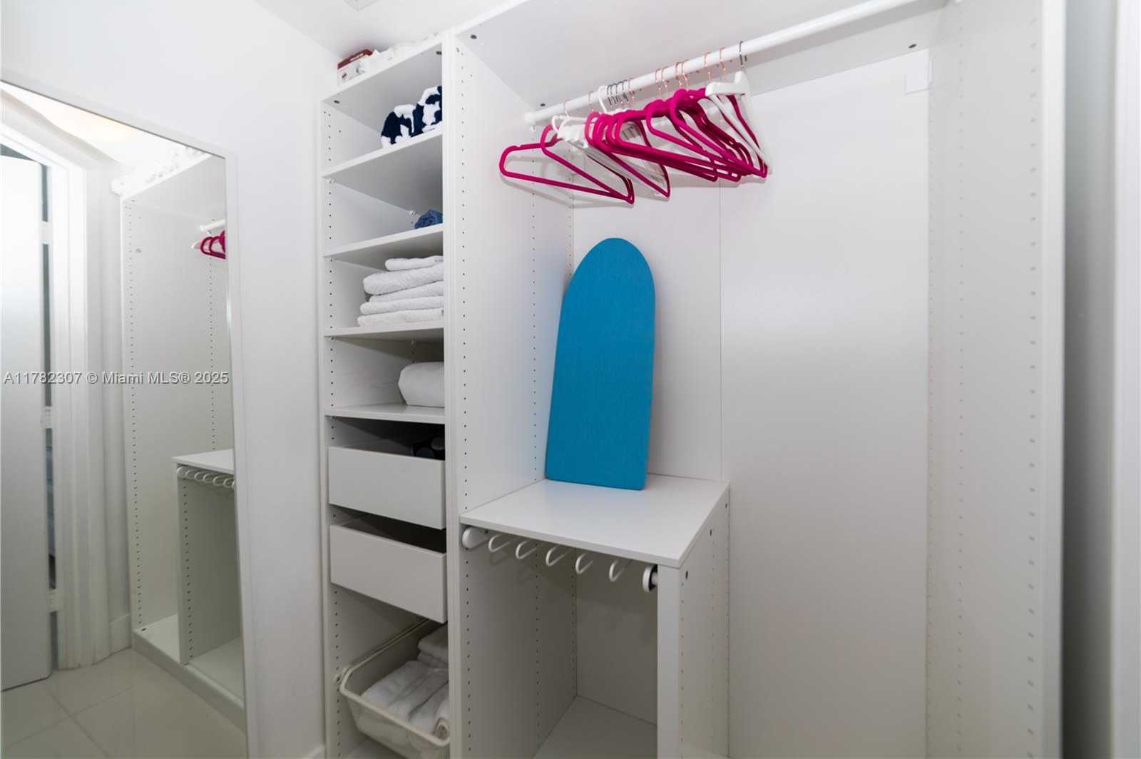 Small Image of 1830 SOUTH OCEAN DR #1808, Hallandale Beach Number 20