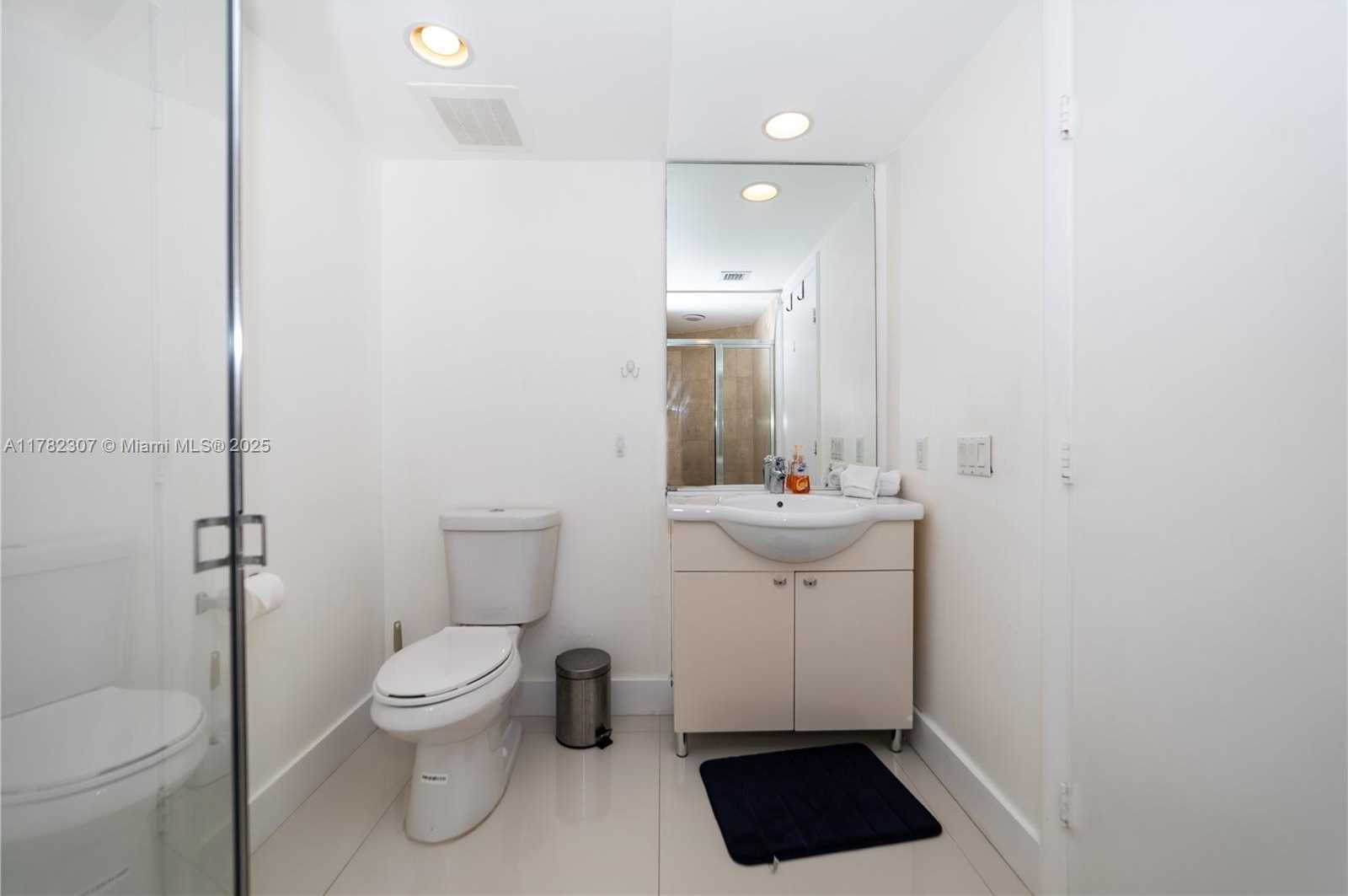 Small Image of 1830 SOUTH OCEAN DR #1808, Hallandale Beach Number 21