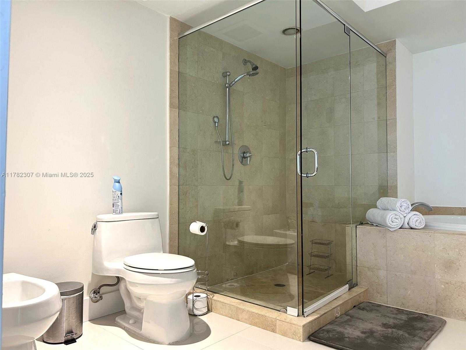 Small Image of 1830 SOUTH OCEAN DR #1808, Hallandale Beach Number 32