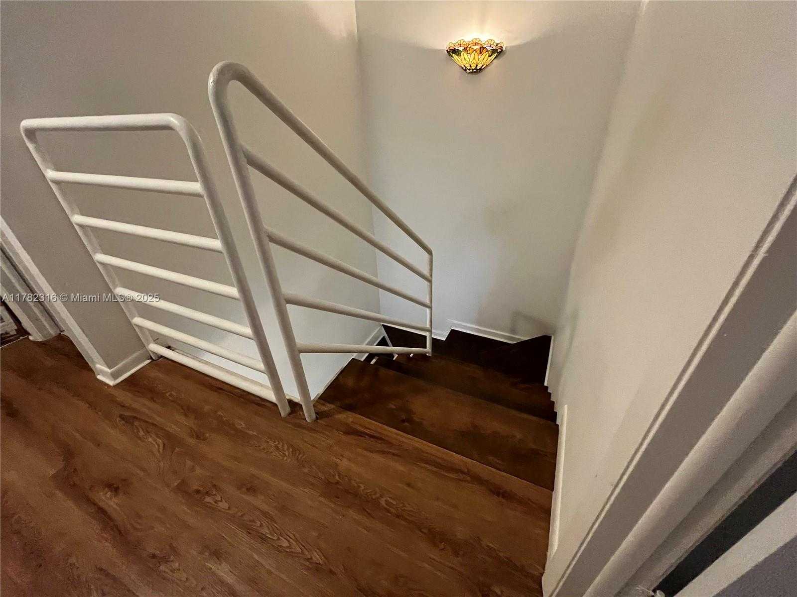 Small Image of 14388 SOUTH WEST 96TH LN, Miami Number 19