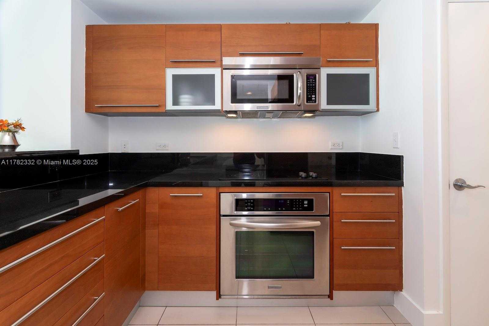 Small Image of 244 BISCAYNE BLVD #2203, Miami Number 16