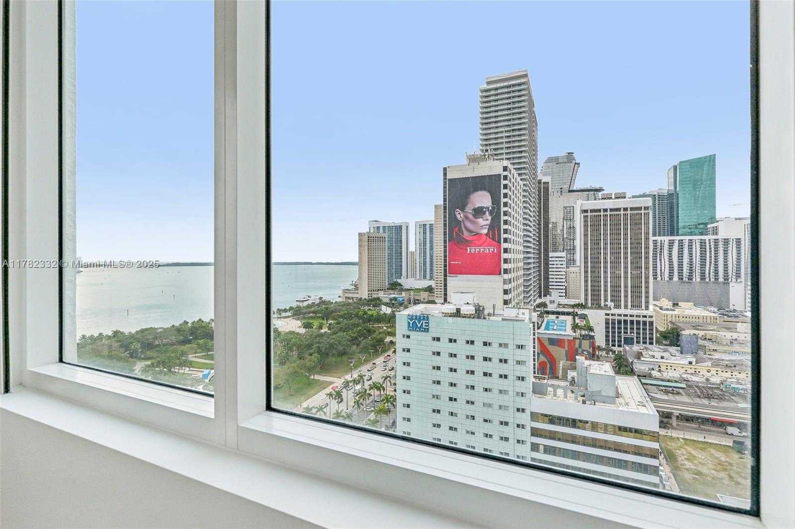Small Image of 244 BISCAYNE BLVD #2203, Miami Number 30