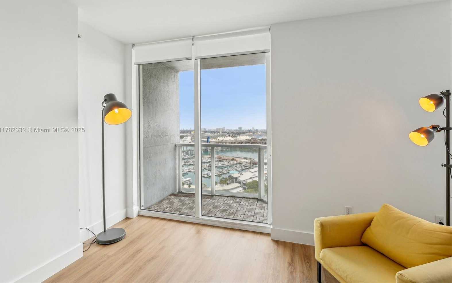 Small Image of 244 BISCAYNE BLVD #2203, Miami Number 35