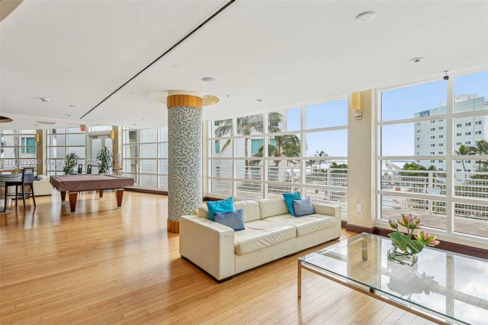 Small Image of 244 BISCAYNE BLVD #2203, Miami Number 51