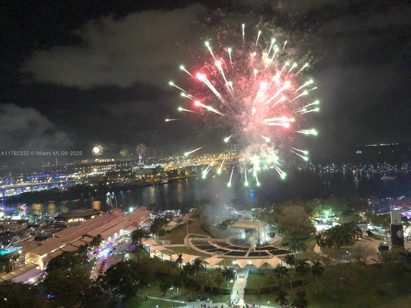 Small Image of 244 BISCAYNE BLVD #2203, Miami Number 58
