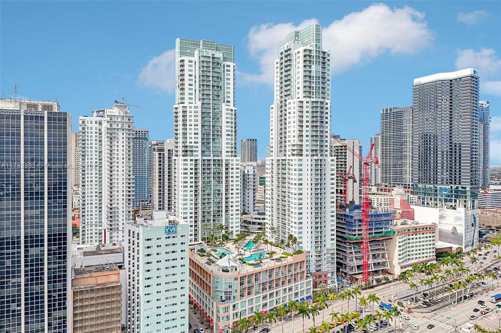 Small Image of 244 BISCAYNE BLVD #2203, Miami Number 63